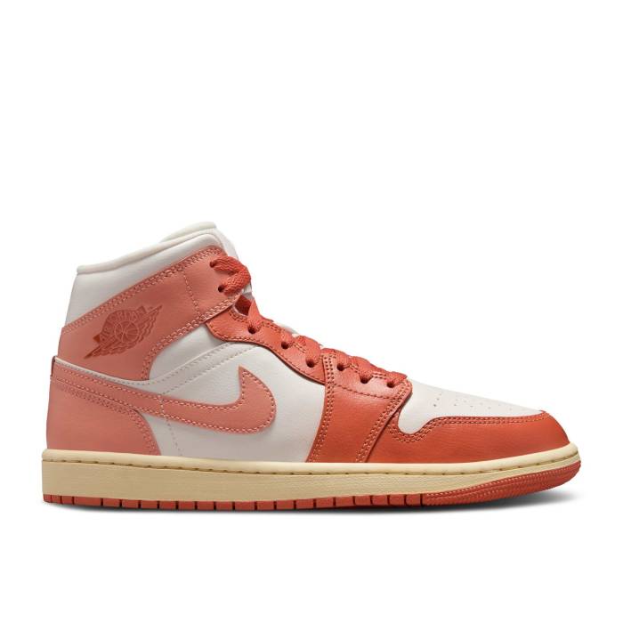 ナイキ エアジョーダン Air Jordan 【 Wmns Jordan 1 Mid \u0027Sail Madder Root\u0027 Women Sail/Madder Root/Muslin/Light Madder Root 】 ミッド レディース