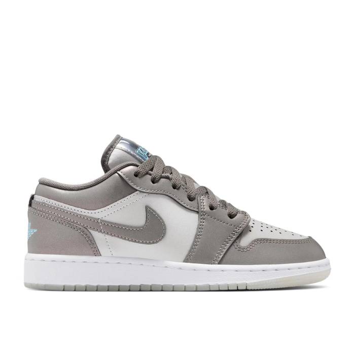 ナイキ エアジョーダン Air Jordan 【 Jordan 1 Low Se ガウス \u0027Pewter Photon Dust Blue Chill\u0027 Youth Flat Pewter/Photon Dust/White/Blue Chill 】 青碧 青碧 お坊っちゃん キッズ 白いこと 白いこと 青碧 青碧