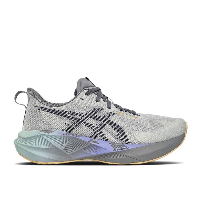 アシックス Asics 【 Wmns Novablast 5 Cp \u0027Dawn Till Dusk Series\u0027 Women Cream/Black 】 レディース 皮膚軟化剤 黒いこと 黒いこと