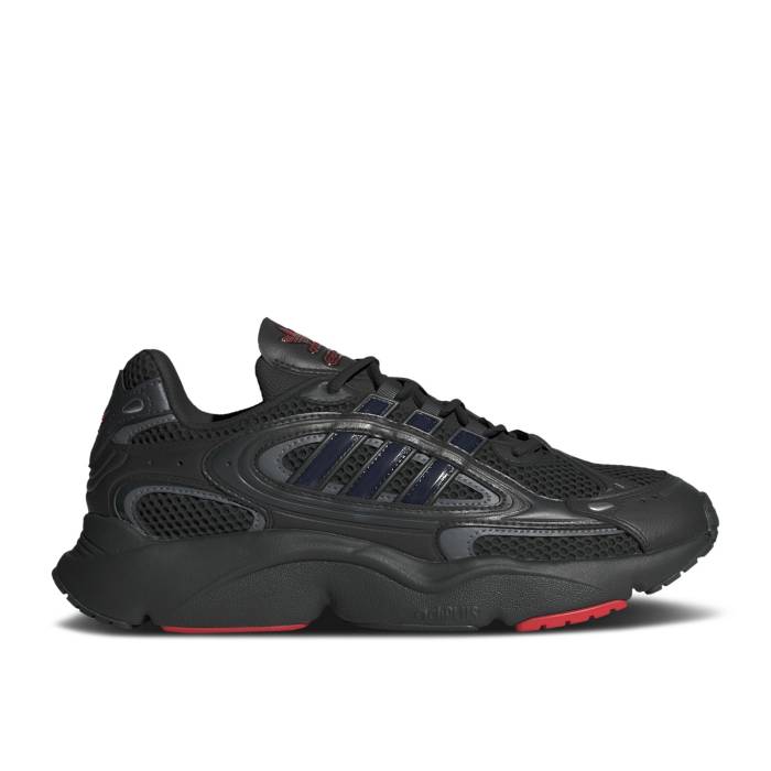アディダス Adidas 【 Ozmillen \u0027Black Better Scarlet\u0027 Men Core Black/Grey Four/Better Scarlet 】 メンズ 中核グループ 黒いこと 黒いこと 薄墨色 薄墨色