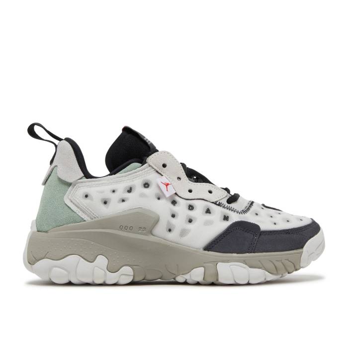 ナイキ エアジョーダン Air Jordan 【 Jordan Delta 2 ガウス \u0027Lightning\u0027 Youth Platinum Tint/Stone/Dark Smoke Grey/Chile Red 】 御坊っちゃん キッズ Platinum プラチナム 薄墨色 薄墨色 Red 赤・赤いこと