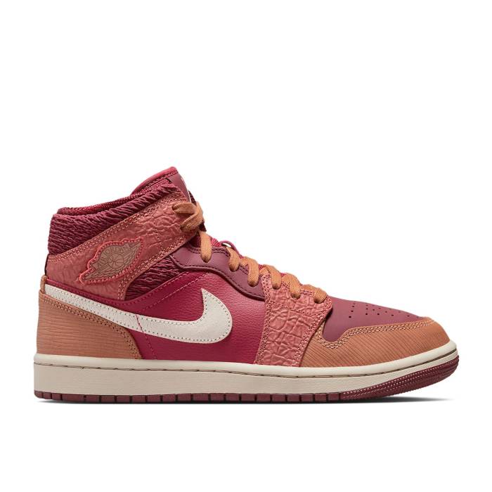 ナイキ　エアジョーダン Air Jordan 【 Wmns Jordan 1 Mid 'Africa' Women Rush Maroon/Sanddrift/Mineral Clay 】 ミッド レディース rush ラッシュ マルーン｜スニケス