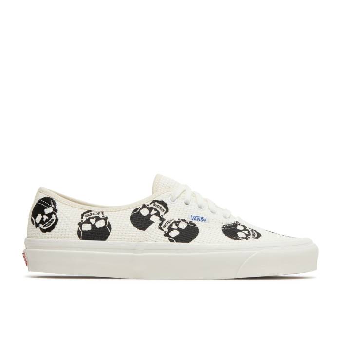 ヴァンズ Vans 【 Authentic 44 Dx 'Anaheim Factory - Needlework Skull' Men White/Black 】 オーセンティック ファクトリー メンズ 白色 ホワイト 黒色 ブラック