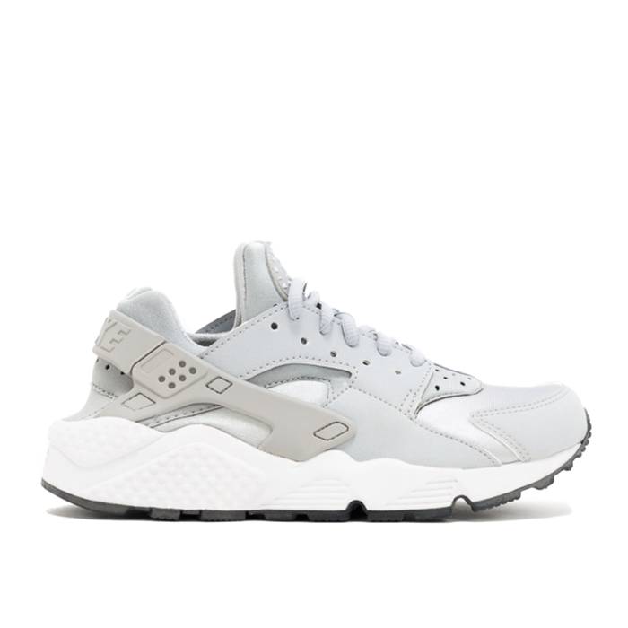ナイキ Nike 【 Wmns Air Huarache Run \u0027Wolf Grey\u0027 Women Wolf Grey/Wolf Grey-White-Black 】 Huarache ハラチ 幽客 レディース 薄墨色 薄墨色