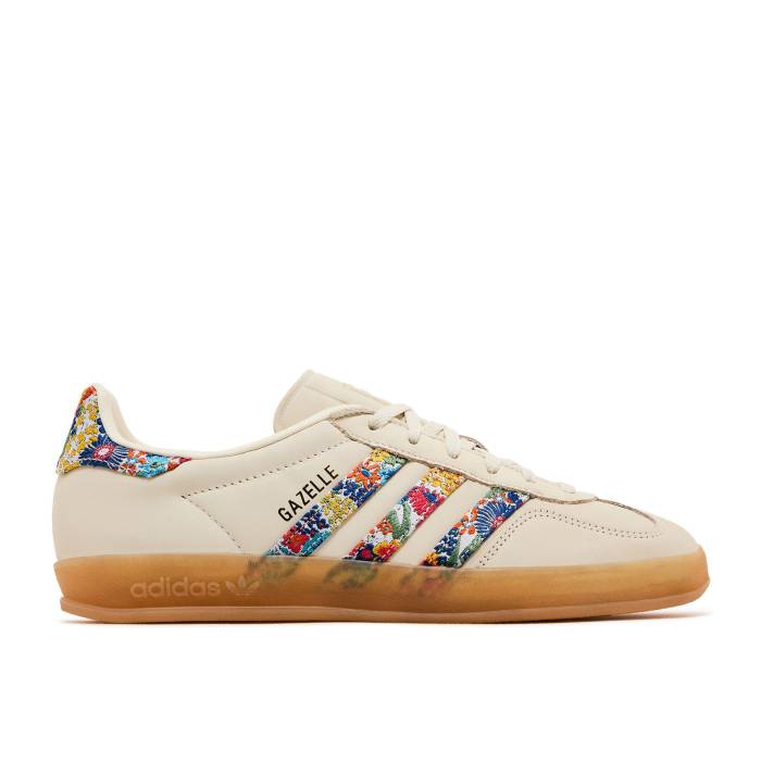 アディダス Adidas 【 Liberty London X Wmns Gazelle Indoor \u0027Floral Embroidery - Off White\u0027 Women Off White/Gold Metallic/Gum 】 ガゼル レディース 白いこと 白いこと ゴールド