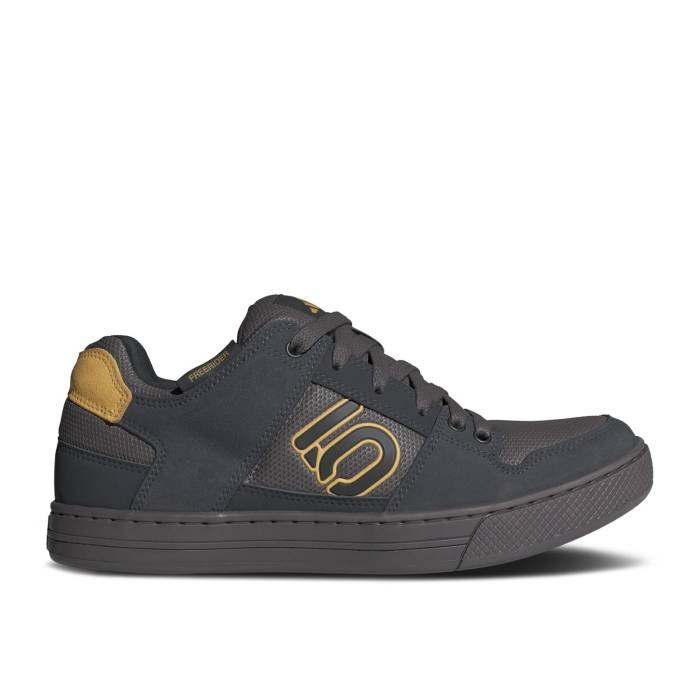 アディダス Adidas 【 Five Ten Freerider 'Charcoal Oat' Men Charcoal/Oat/Carbon 】 メンズ チャコール カーボン｜スニケス