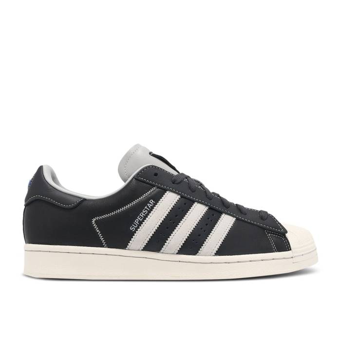 アディダス Adidas 【 Superstar 'Carbon Grey Contrast Stitch' Men Carbon/Cloud White/Grey Two 】 Superstar スーパースター 灰色 グレー メンズ カーボン 白色 ホワイト 灰色 グレー