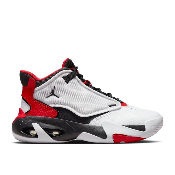 ナイキ　エアジョーダン Air Jordan 【 Jordan Max Aura 4 Gs 'White Black University Red' Youth White/University Red/Black 】 マックス オーラ 黒色 ブラック ジュニア キッズ 白色 ホワイト Red 赤・レッド 黒色 ブラ｜スニケス 60,940円