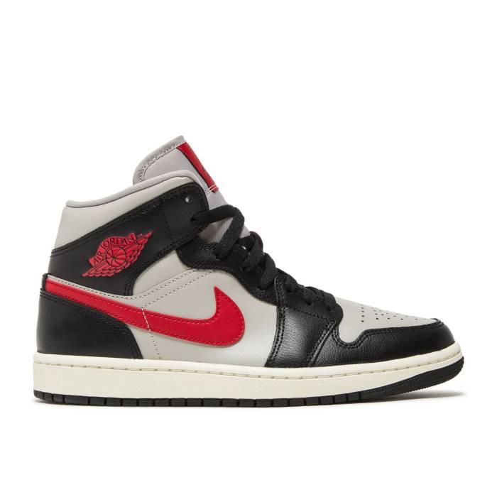 ナイキ エアジョーダン Air Jordan 【 Wmns Jordan 1 Mid \u0027Black College Grey\u0027 Women Black/Gym Red/College Grey/Sail 】 ミッド 単科大学 レディース 黒いこと 黒いこと Red 赤・赤いこと 単科大学 薄墨色 薄墨色