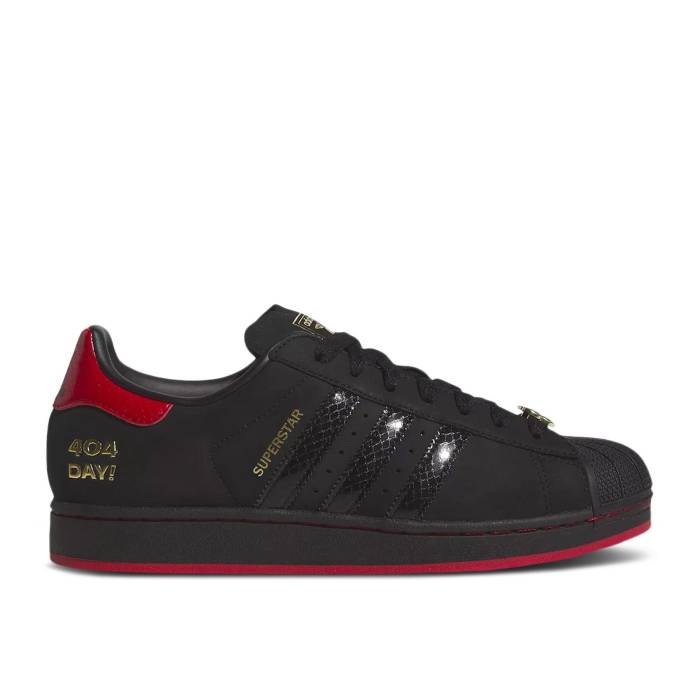 アディダス Adidas 【 Superstar \u0027404 Day\u0027 Men Core Black/Better Scarlet/Gold Metallic 】 Superstar はやりっ児 メンズ 中核グループ 黒いこと 黒いこと ゴールド