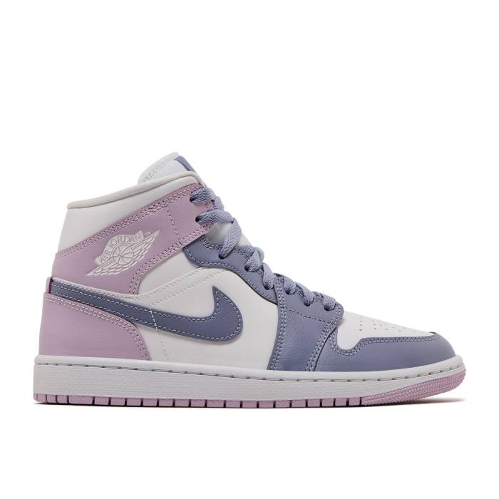 ナイキ エアジョーダン Air Jordan 【 Wmns Jordan 1 Mid \u0027Indigo Haze Doll\u0027 Women Indigo Haze/White/Doll 】 ミッド レディース 藍色・インディゴ 白いこと 白いこと
