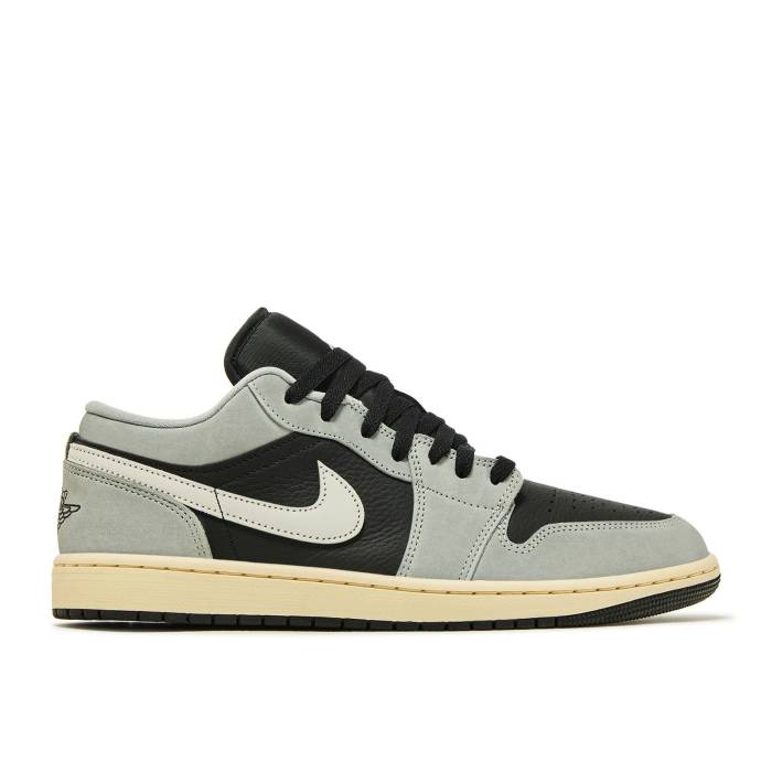 ナイキ エアジョーダン Air Jordan 【 Jordan 1 Low \u0027Light Smoke Grey\u0027 Men Light Smoke Grey/White/Off Noir 】 メンズ 薄墨色 薄墨色 白いこと 白いこと