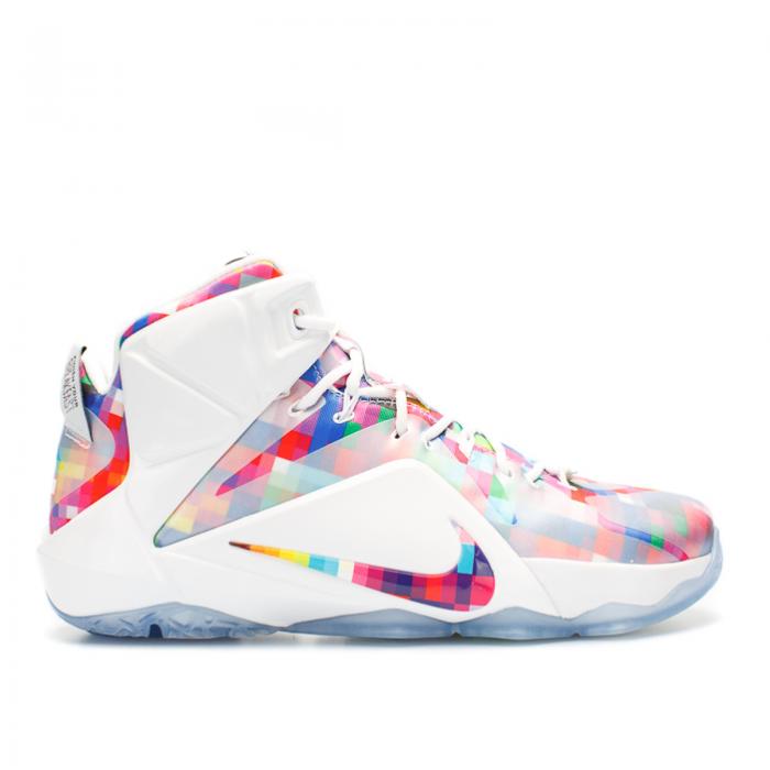 【 NIKE LEBRON 12 EXT \u0027PRISM\u0027 / MULTI COLOR UNIVERSITY RED WHITE 】 レブロン 赤 赤いこと 白いこと 白いこと スニーカー メンズ ナイキ