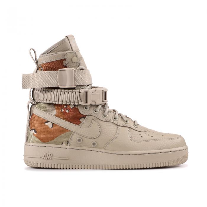 【 NIKE SF AIR FORCE 1 'DESERT CAMO' / CHINO CHINO CLASSIC STONE 】 チノ クラシック エアフォース スニーカー メンズ ナイキ