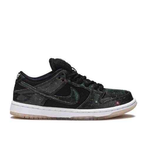 【 NIKE SB DUNK LOW TRD QS 'GALAXY' / BLACK BLACK WHITE 】 エスビー ダンク 黒色 ブラック 白色 ホワイト ダンクロー スニーカー メンズ ナイキ｜スニケス 91,245円