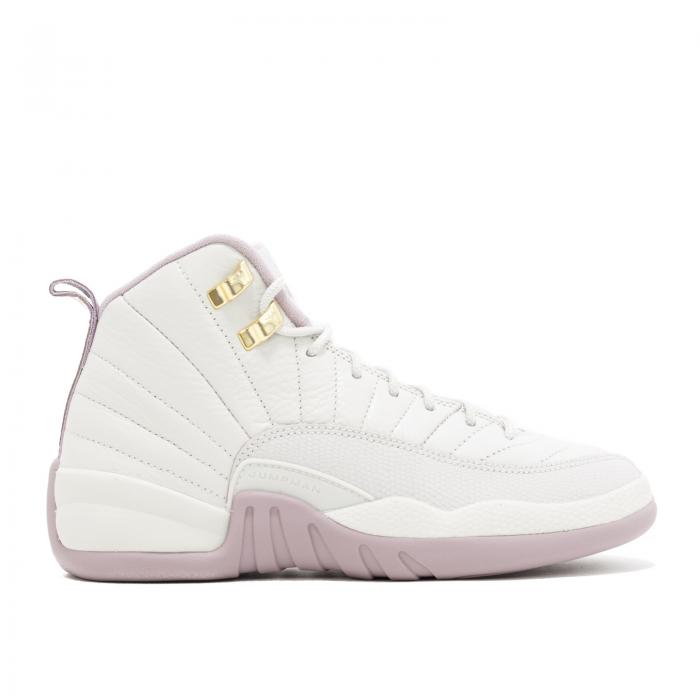 【 AIR JORDAN JORDAN 12 RETRO GG 'PLUM FOG' / LGHT BN MTLC GLD STR PLM FG GY 】 ナイキ エアジョーダン ジュニア キッズ ベビー マタニティ スニーカー|スニケス