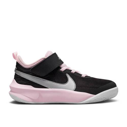 【 NIKE TEAM HUSTLE D10 PS 'BLACK PINK FOAM' / BLACK PINK FOAM WHITE METALLIC 】 チーム ピンク 黒色 ブラック 白色 ホワイト ジュニア キッズ ベビー マタニティ スニーカー ナイキ 15,244円