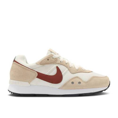 【 NIKE WMNS RUNNER WIDE 'COCONUT MILK' / COCONUT MILK RUGGED ORANGE 】 橙 オレンジ スニーカー レディース ナイキ