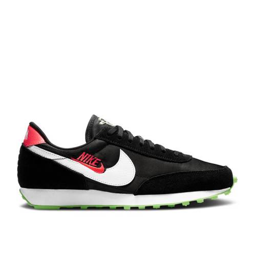 【 NIKE WMNS DAYBREAK SE 'WORLDWIDE PACK - BLACK GREEN STRIKE' / BLACK GREEN STRIKE FLASH CRIMSON 】 黒色 ブラック 緑 グリーン ストライク クリムゾン スニーカー レディース ナイキ