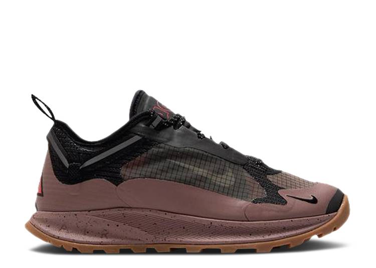 【 NIKE ACG AIR NASU 2 \u0027SMOKEY MAUVE\u0027 / SMOKEY MAUVE UNIVERSITY RED 】 赤 赤いこと スニーカー メンズ ナイキ