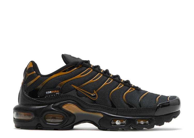 楽天市場】【 NIKE AIR MAX PLUS 'TRIPLE BLACK' / BLACK BLACK DARK