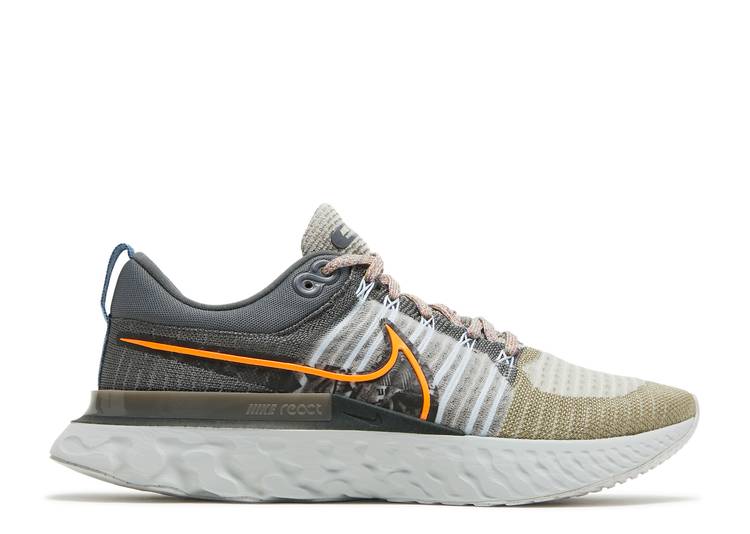 【 NIKE REACT INFINITY RUN FLYKNIT 2 'MADE FROM SPORT' / LIGHT BONE SPORT SPICE IRON GREY 】 リアクト ラン フライニット 灰色 グレー スニーカー メンズ ナイキ|スニケス