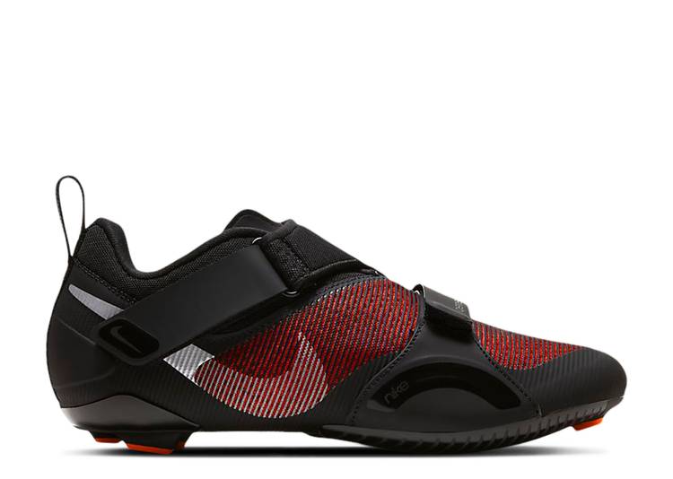 【 NIKE WMNS SUPERREP CYCLE \u0027BLACK HYPER CRIMSON\u0027 / BLACK HYPER CRIMSON METALLIC 】 黒いこと 黒いこと クリムゾン スニーカー レディース ナイキ