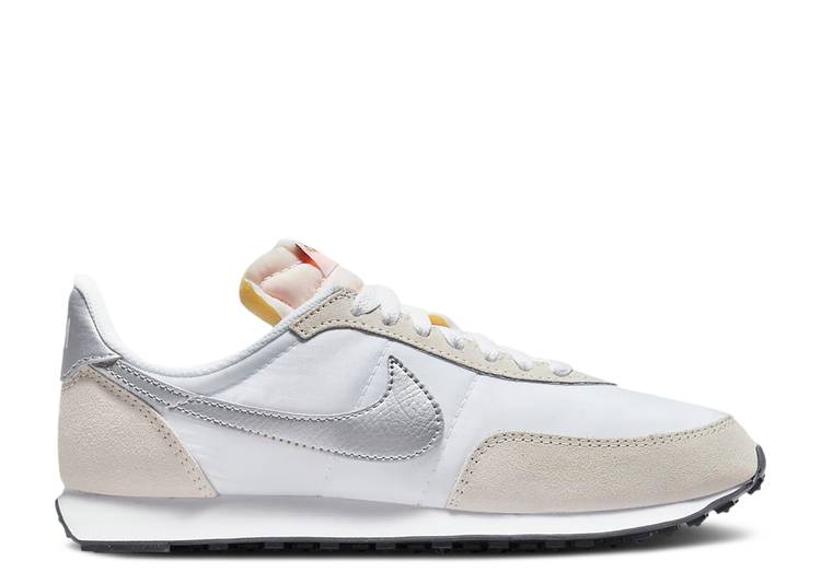 【 NIKE WMNS WAFFLE TRAINER 2 'WHITE METAL SILVER' / WHITE SUMMIT WHITE TOTAL ORANGE 】 ワッフル トレーナー メタル 白色 ホワイト 橙 オレンジ スニーカー レディース ナイキ