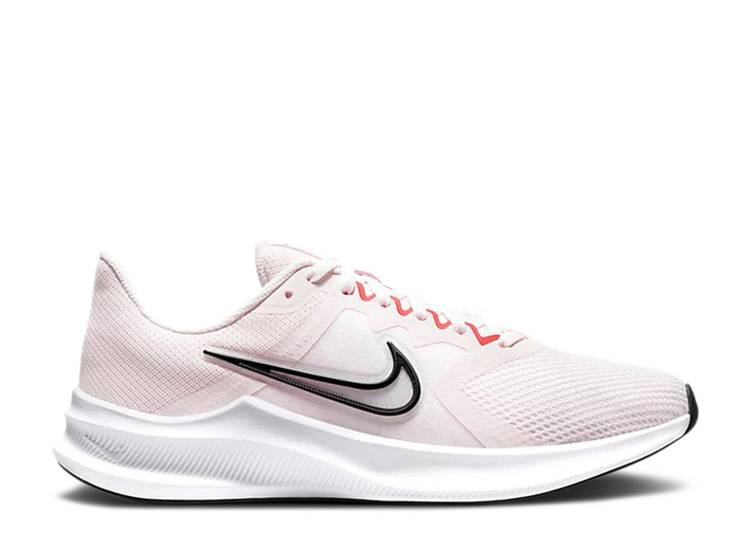 【 NIKE WMNS DOWNSHIFTER 11 \u0027LIGHT SOFT PINK\u0027 / LIGHT SOFT PINK BLACK MAGIC 】 さくら色 黒いこと 黒いこと 神通力 スニーカー レディース ナイキ
