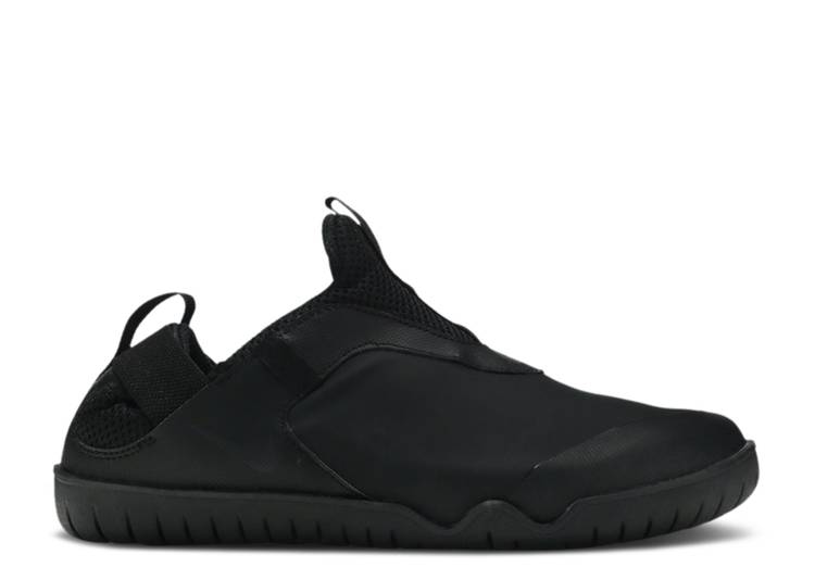 【 NIKE ZOOM PULSE \u0027TRIPLE BLACK\u0027 / BLACK BLACK BLACK 】 望遠レンズ 黒いこと 黒いこと スニーカー メンズ ナイキ