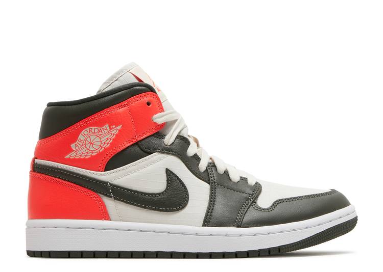 【 AIR JORDAN WMNS JORDAN 1 MID SE 'NEWSPRINT' / LIGHT OREWOOD BROWN BRIGHT 】 ナイキ ミッド 茶色 ブラウン エアジョーダン スニーカー レディース