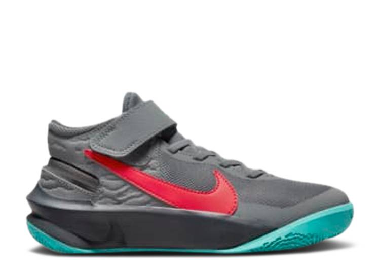 【 NIKE TEAM HUSTLE D10 FLYEASE GS 'SMOKE GREY WASHED TEAL SIREN RED' / SMOKE GREY DARK SMOKE GREY 】 チーム 灰色 グレー ジュニア キッズ ベビー マタニティ スニーカー ナイキ