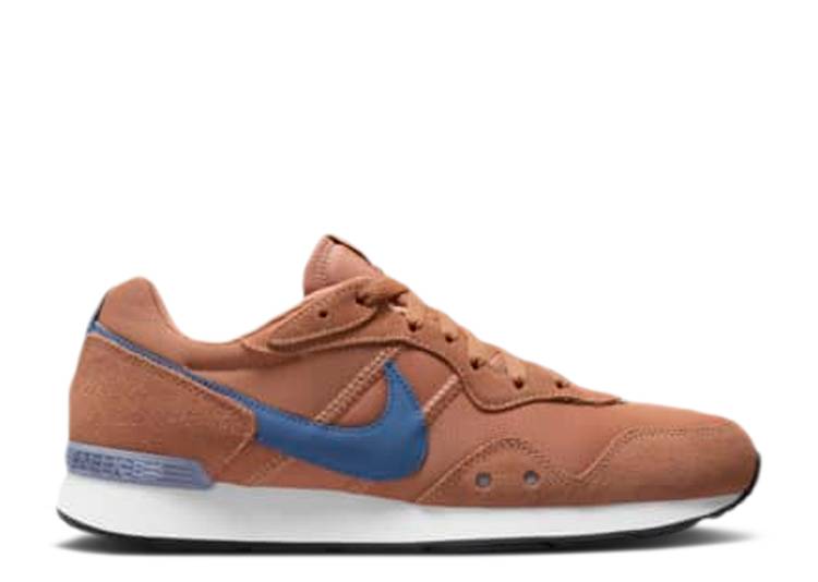 【 NIKE RUNNER 'MINERAL CLAY MYSTIC NAVY' / MINERAL CLAY ARCHAEO BROWN WHITE 】 茶色 ブラウン 白色 ホワイト スニーカー メンズ ナイキ|スニケス