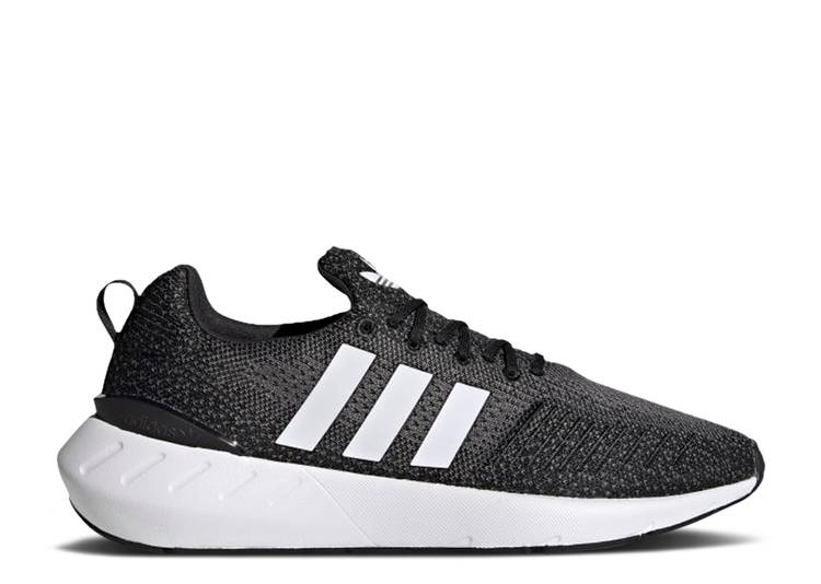 【 ADIDAS SWIFT RUN 22 \u0027BLACK GREY\u0027 / CORE BLACK CLOUD WHITE GREY FIVE 】 アディダス 幽客 中核グループ 黒いこと 黒いこと 白いこと 白いこと 薄墨色 薄墨色 スニーカー メンズ