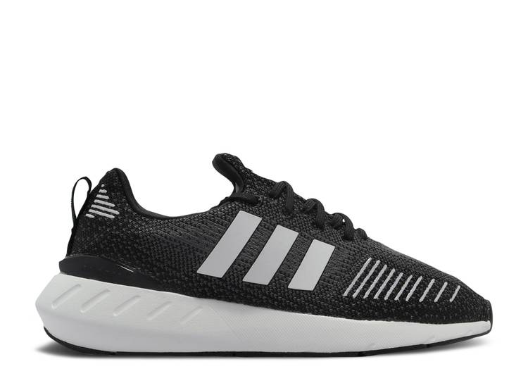 【 ADIDAS WMNS SWIFT RUN 22 \u0027BLACK WHITE\u0027 / CORE BLACK FOOTWEAR WHITE GREY 】 アディダス 幽客 中核グループ 黒いこと 黒いこと 白いこと 白いこと 薄墨色 薄墨色 スニーカー レディース