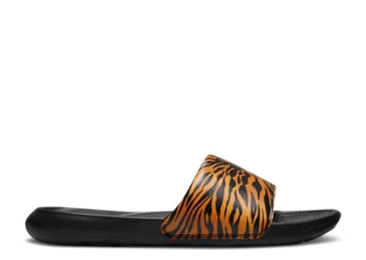 【 NIKE WMNS VICTORI ONE PRINTED SLIDE \u0027CHEETAH PRINT - BLACK\u0027 / BLACK BLACK 】 サンダル 黒いこと 黒いこと スニーカー レディース ナイキ