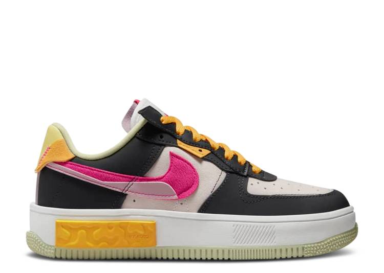 【 NIKE WMNS AIR FORCE 1 FONTANKA 'PINK PRIME' / OFF NOIR SUMMIT WHITE PLUM FOG 】 白色 ホワイト エアフォース スニーカー レディース ナイキ