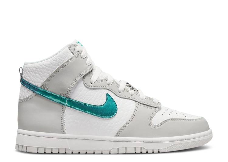 【 NIKE WMNS DUNK HIGH \u0027FLS\u0027 / SUMMIT WHITE GREY FOG GREY FOG 】 ダンク ご機嫌 白いこと 白いこと 薄墨色 薄墨色 ダンクハイ スニーカー レディース ナイキ