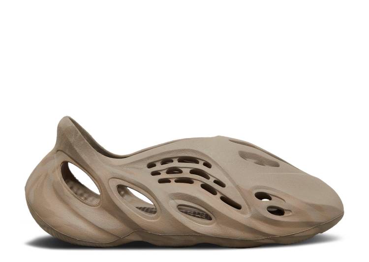 【 ADIDAS YEEZY FOAM RUNNER 'STONE SAGE' / STONE SAGE STONE SAGE STONE SAGE 】 アディダス スニーカー メンズ|スニケス