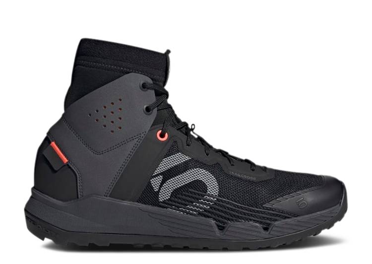【 ADIDAS FIVE TEN TRAILCROSS MID PRO 'BLACK GREY' / CORE BLACK GREY TWO SOLAR RED 】 アディダス ミッド プロ コア 黒色 ブラック 灰色 グレー 赤 レッド スニーカー メンズ｜スニケス