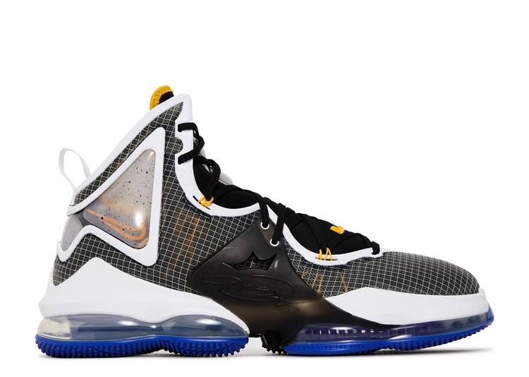 【 NIKE LEBRON 19 \u0027GRADUATE\u0027 / BLACK UNIVERSITY GOLD PERSIAN 】 レブロン 黒いこと 黒いこと ゴールド スニーカー メンズ ナイキ