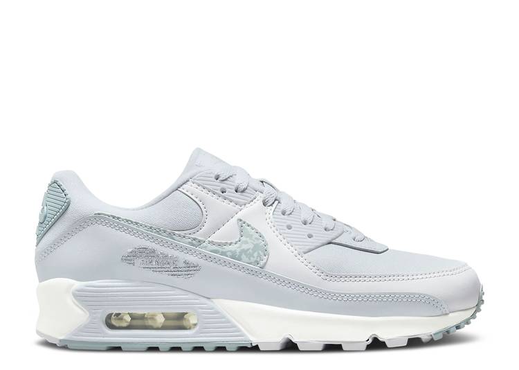 【 NIKE WMNS AIR MAX 90 'CAMO SWOOSH' / AURA OCEAN CUBE SUMMIT WHITE 】 マックス オーラ 白色 ホワイト エアマックス スニーカー レディース ナイキ