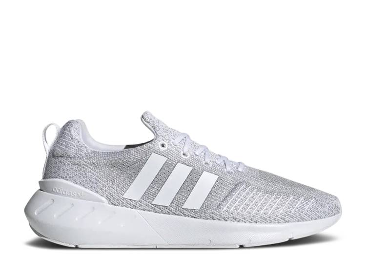 【 ADIDAS SWIFT RUN 22 WHITE GREY / CLOUD WHITE GREY TWO CORE BLACK 】 アディダス ラン 白色 ホワイト 灰色 グレー コア 黒色 ブラック スニーカー メンズ
