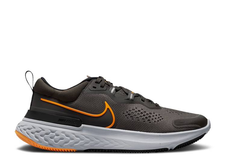 【 NIKE REACT MILER 2 MEDIUM ASH KUMQUAT / MEDIUM ASH BLACK WOLF GREY 】 リアクト 黒色 ブラック 灰色 グレー スニーカー メンズ ナイキ