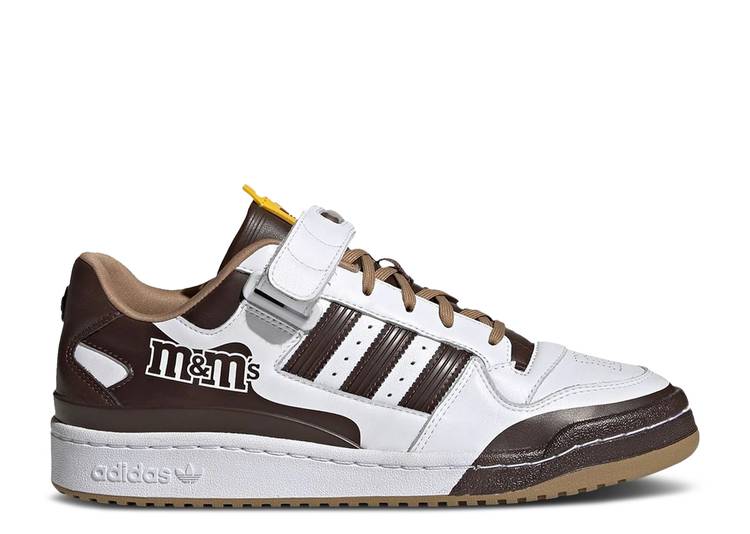 【 ADIDAS M&M'S X FORUM '84 LOW 'BROWN' / FOOTWEAR WHITE DARK BROWN 】 アディダス フォーラム 白色 ホワイト 茶色 ブラウン スニーカー メンズ