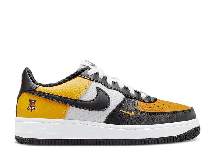 NIKE AIR FORCE 1 LOW ´ROSWELL RAYGUN´ / WHITE BLACK ORANGE FLASH