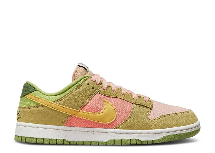 【 NIKE DUNK LOW UN CLUB - ARCTIC ORANGE SANDED GOLD / ARCTIC ORANGE SANDED GOLD 】 ダンク クラブ 橙 オレンジ ゴールド ダンクロー スニーカー メンズ ナイキ