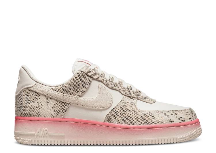 【 NIKE WMNS AIR FORCE 1 LOW \u0027OUR 1\u0027 / PHANTOM SAIL PINK NEBULA 】 さくら色 空軍 スニーカー レディース ナイキ