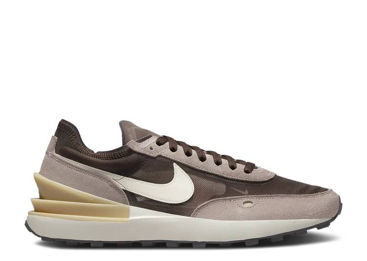 【 NIKE WAFFLE ONE LIGHT CHOCOLATE / LIGHT CHOCOLATE VAPOR MAUVE 】 ワッフル スニーカー メンズ ナイキ