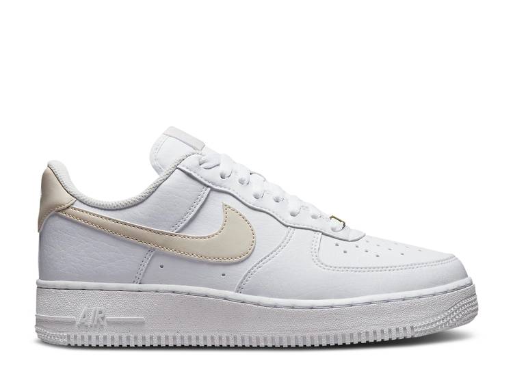 【 NIKE WMNS AIR FORCE 1 '07 NEXT NATURE 'LIGHT OREWOOD BROWN' / WHITE LIGHT OREWOOD BROWN 】 白色 ホワイト 茶色 ブラウン エアフォース スニーカー レディース メンズ ナイキ